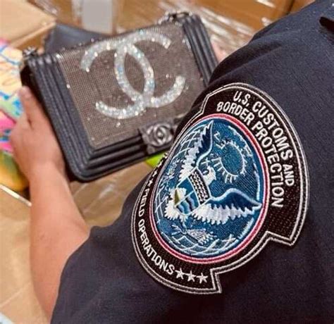 is it illegal to sell fake gucci|$30 million in fake Gucci, Chanel products seized at L.A. port.